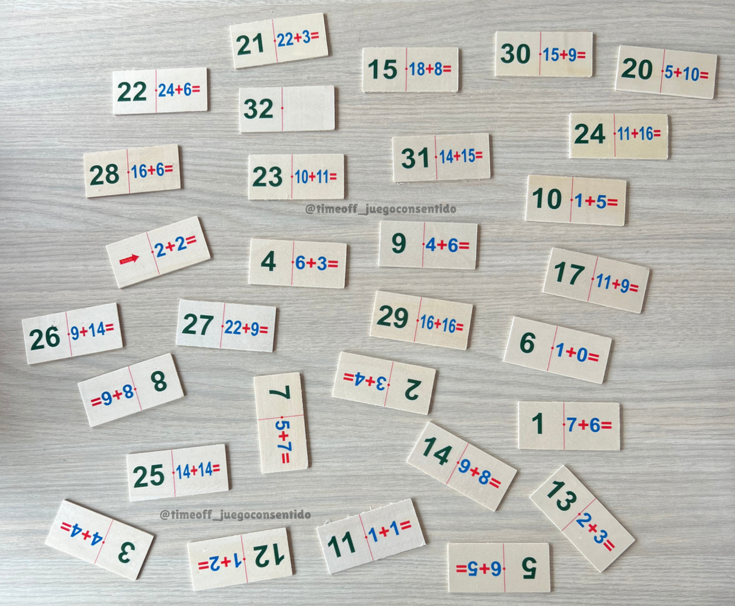 Dominó de madera - sumas