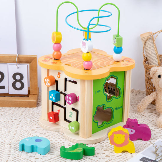 Cubo multifuncional con laberinto