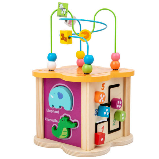 Cubo multifuncional con laberinto